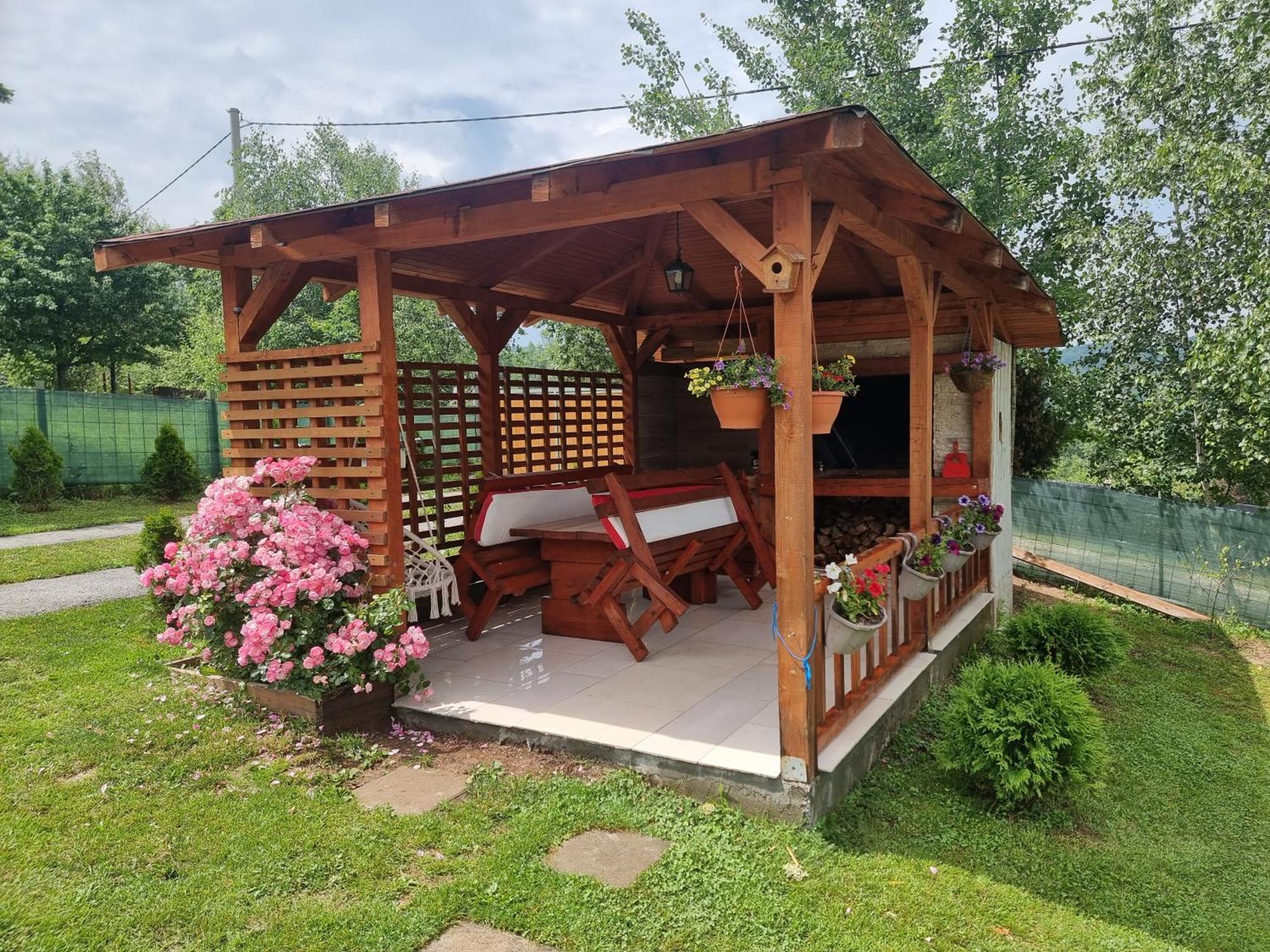 Mountain House Brutusi 17 Bjelasnica Trnovo Bih Exterior photo